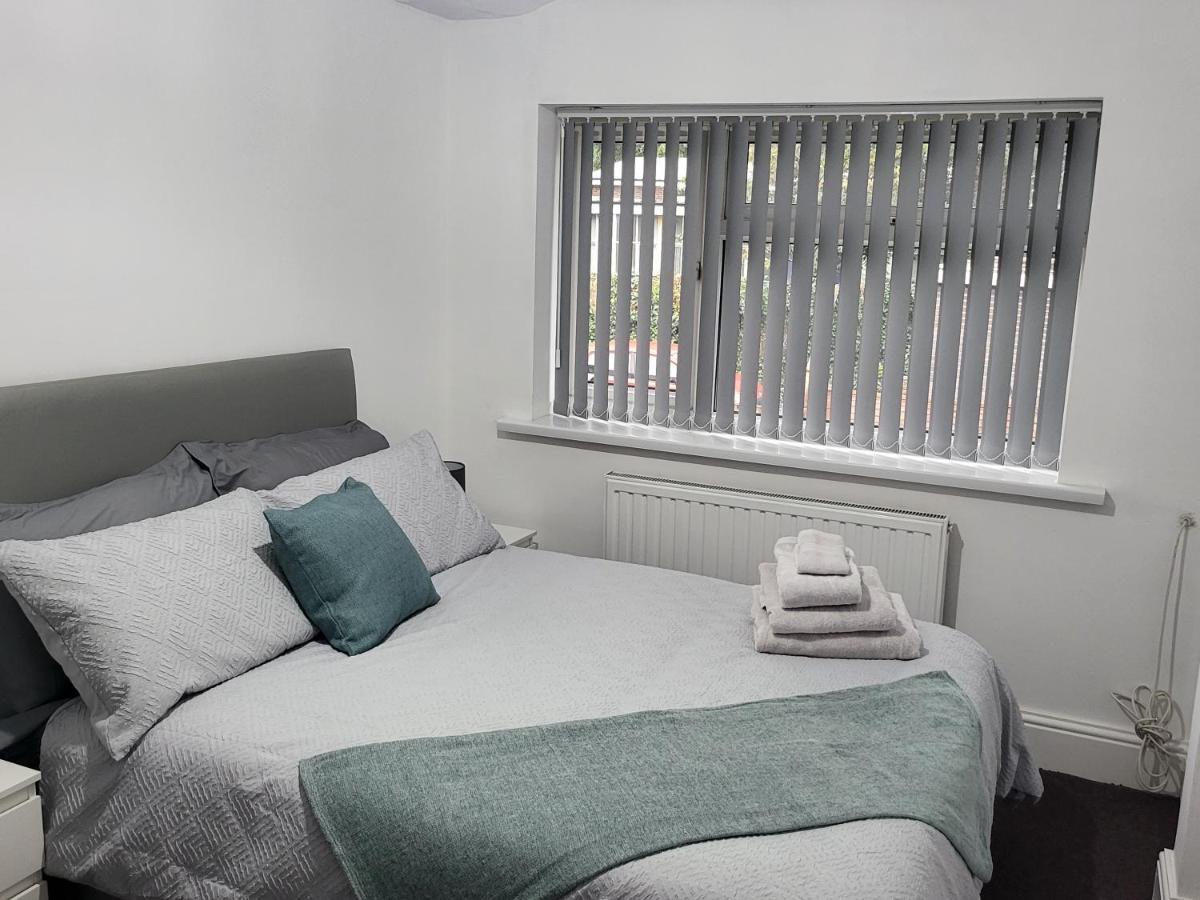 Spacious & Cosy Holiday Home In Manchester Esterno foto